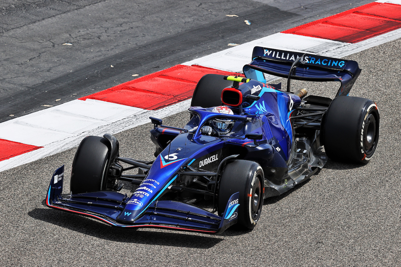 TEST BAHRAIN, Nicholas Latifi (CDN) Williams Racing FW44.
12.03.2022. Formula 1 Testing, Sakhir, Bahrain, Day Three.
- www.xpbimages.com, EMail: requests@xpbimages.com © Copyright: Moy / XPB Images