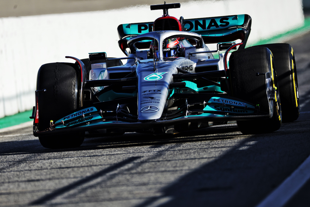 TEST BARCELLONA, George Russell (GBR) Mercedes AMG F1 W13.
23.02.2022. Formula One Testing, Day One, Barcelona, Spain. Wednesday.
- www.xpbimages.com, EMail: requests@xpbimages.com © Copyright: Bearne / XPB Images