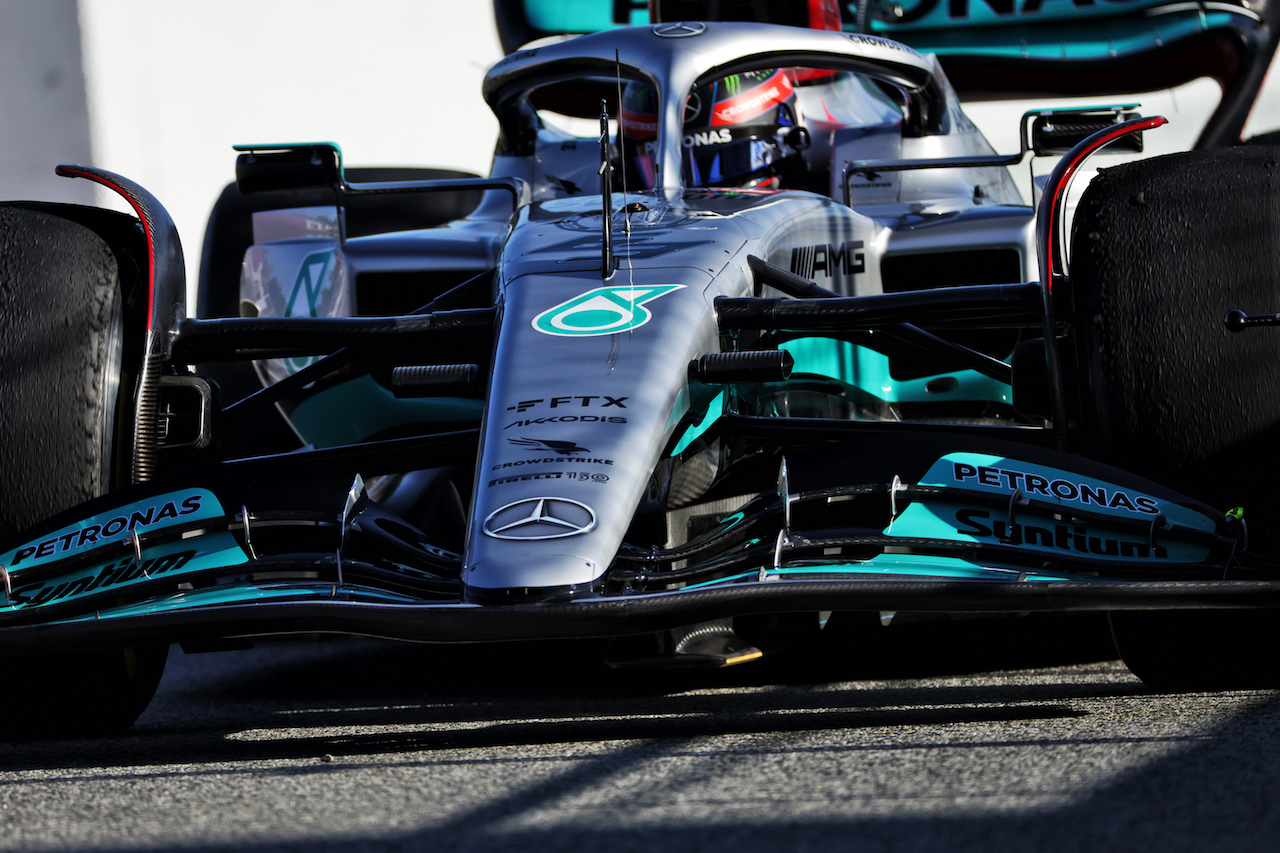 TEST BARCELLONA, George Russell (GBR) Mercedes AMG F1 W13.
23.02.2022. Formula One Testing, Day One, Barcelona, Spain. Wednesday.
- www.xpbimages.com, EMail: requests@xpbimages.com © Copyright: Bearne / XPB Images