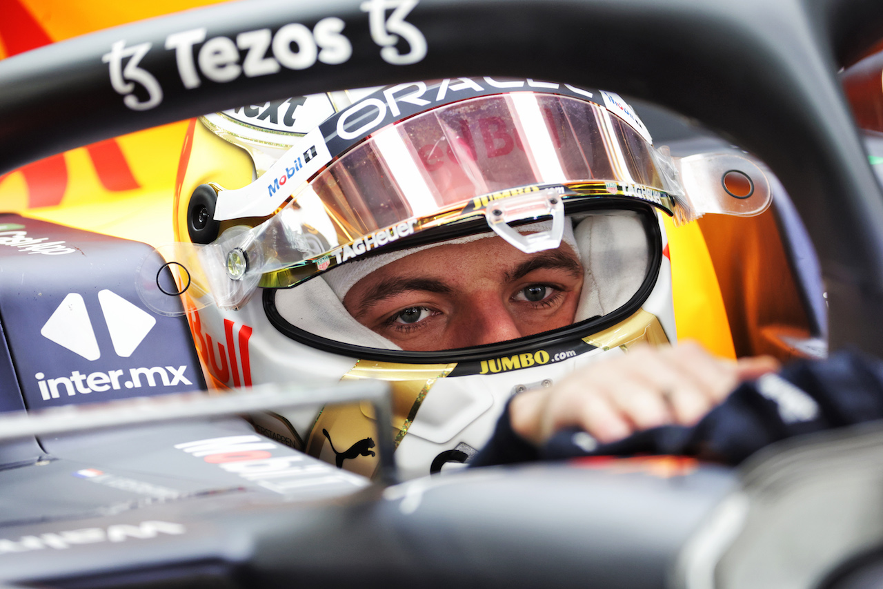 TEST BARCELLONA, Max Verstappen (NLD) Red Bull Racing RB18.
23.02.2022. Formula One Testing, Day One, Barcelona, Spain. Wednesday.
- www.xpbimages.com, EMail: requests@xpbimages.com © Copyright: Bearne / XPB Images