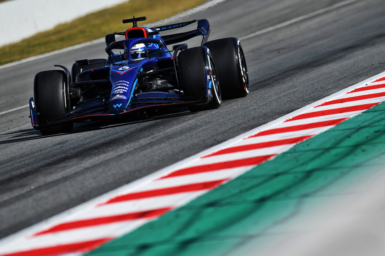 TEST BARCELLONA, Nicholas Latifi (CDN) Williams Racing FW44.
23.02.2022. Formula One Testing, Day One, Barcelona, Spain. Wednesday.
- www.xpbimages.com, EMail: requests@xpbimages.com © Copyright: Price / XPB Images