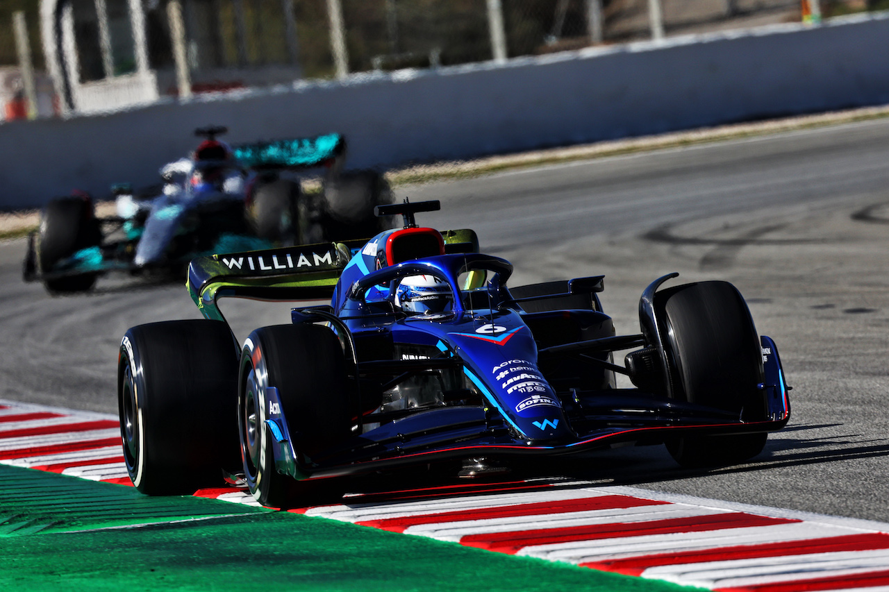 TEST BARCELLONA, Nicholas Latifi (CDN) Williams Racing FW44.
23.02.2022. Formula One Testing, Day One, Barcelona, Spain. Wednesday.
- www.xpbimages.com, EMail: requests@xpbimages.com © Copyright: Batchelor / XPB Images