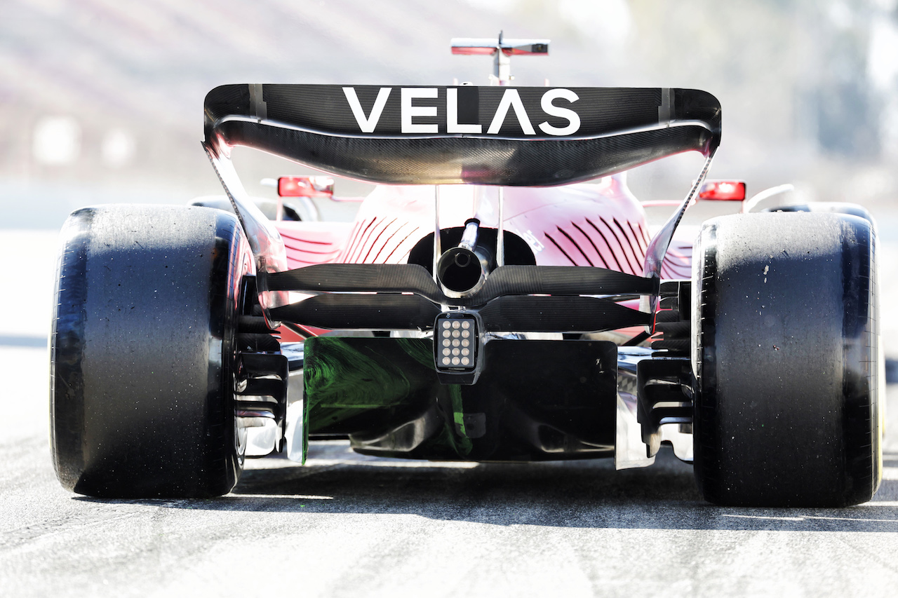 TEST BARCELLONA, Charles Leclerc (MON) Ferrari F1-75 - rear wing e diffuser detail.
23.02.2022. Formula One Testing, Day One, Barcelona, Spain. Wednesday.
- www.xpbimages.com, EMail: requests@xpbimages.com © Copyright: Bearne / XPB Images
