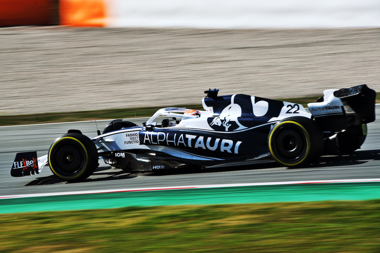 TEST BARCELLONA, Yuki Tsunoda (JPN) AlphaTauri AT03.
23.02.2022. Formula One Testing, Day One, Barcelona, Spain. Wednesday.
- www.xpbimages.com, EMail: requests@xpbimages.com © Copyright: Price / XPB Images