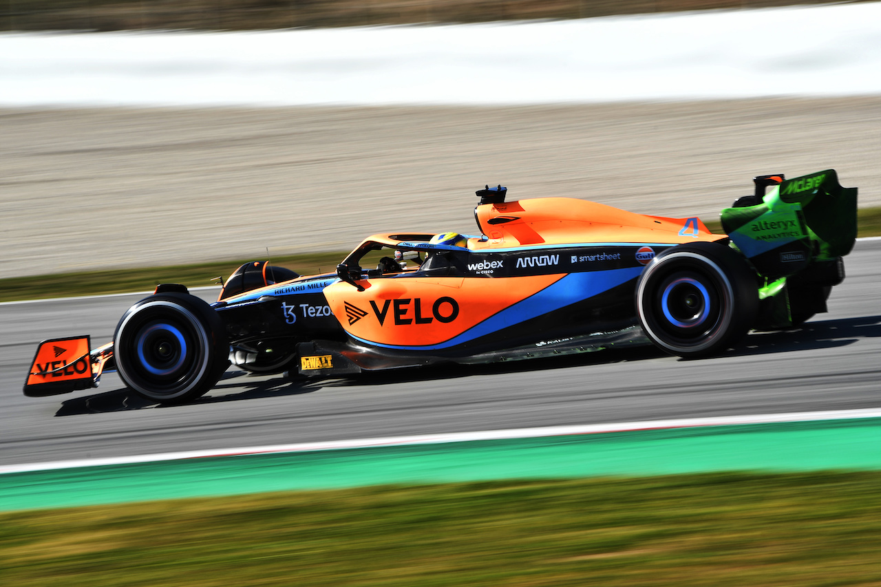 TEST BARCELLONA, Lando Norris (GBR) McLaren MCL36.
23.02.2022. Formula One Testing, Day One, Barcelona, Spain. Wednesday.
- www.xpbimages.com, EMail: requests@xpbimages.com © Copyright: Price / XPB Images