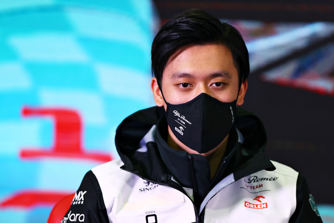 TEST BARCELLONA, Guanyu Zhou (CHN) Alfa Romeo F1 Team in the FIA Press Conference.
23.02.2022. Formula One Testing, Day One, Barcelona, Spain. Wednesday.
- www.xpbimages.com, EMail: requests@xpbimages.com © Copyright: FIA Pool Image for Editorial Use Only
