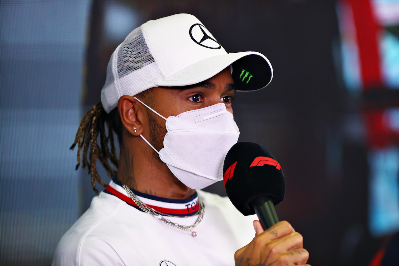 TEST BARCELLONA, Lewis Hamilton (GBR) Mercedes AMG F1 in the FIA Press Conference.
23.02.2022. Formula One Testing, Day One, Barcelona, Spain. Wednesday.
- www.xpbimages.com, EMail: requests@xpbimages.com © Copyright: FIA Pool Image for Editorial Use Only