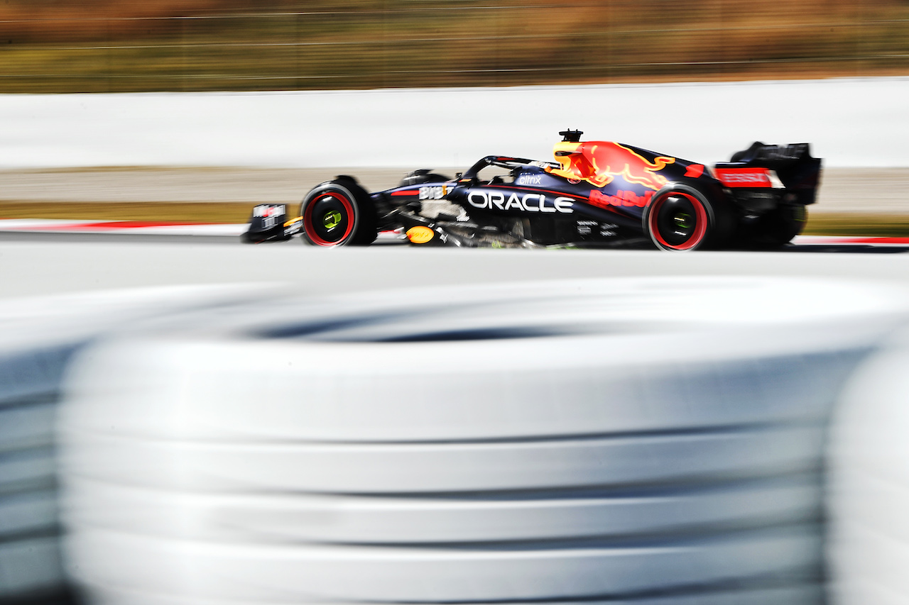 TEST BARCELLONA, Max Verstappen (NLD) Red Bull Racing RB18.
23.02.2022. Formula One Testing, Day One, Barcelona, Spain. Wednesday.
- www.xpbimages.com, EMail: requests@xpbimages.com © Copyright: Price / XPB Images