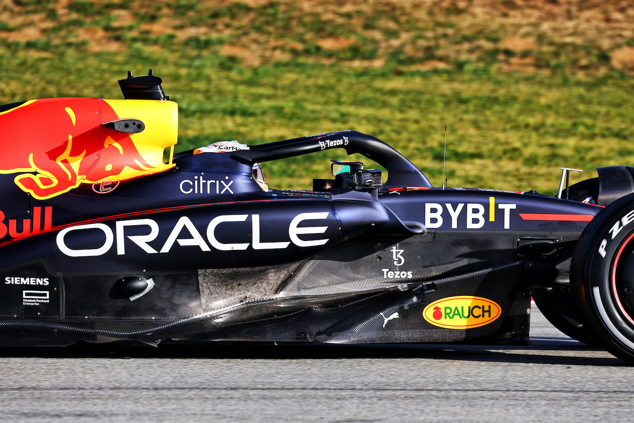 TEST BARCELLONA, Max Verstappen (NLD) Red Bull Racing RB18.
23.02.2022. Formula One Testing, Day One, Barcelona, Spain. Wednesday.
- www.xpbimages.com, EMail: requests@xpbimages.com © Copyright: Batchelor / XPB Images
