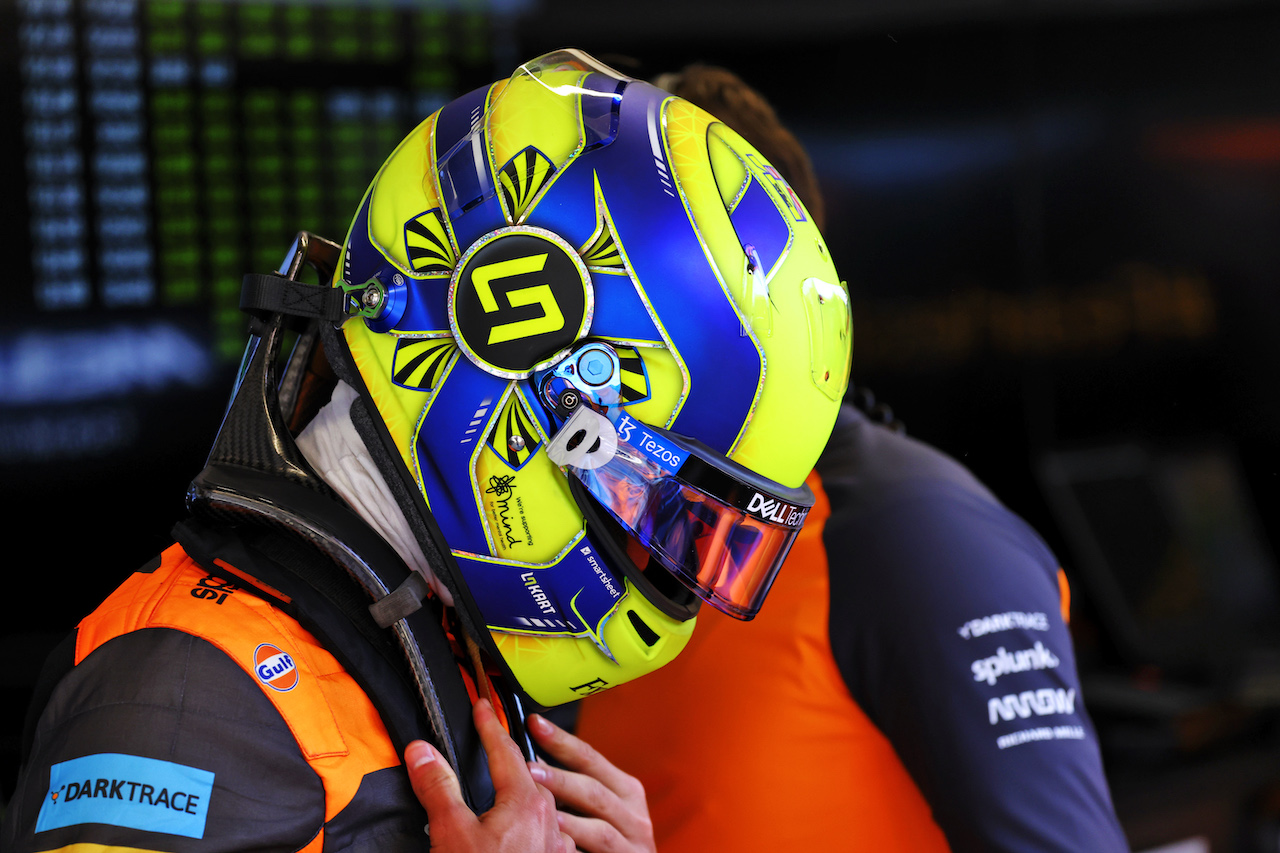 TEST BARCELLONA, Lando Norris (GBR) McLaren.
23.02.2022. Formula One Testing, Day One, Barcelona, Spain. Wednesday.
- www.xpbimages.com, EMail: requests@xpbimages.com © Copyright: Batchelor / XPB Images
