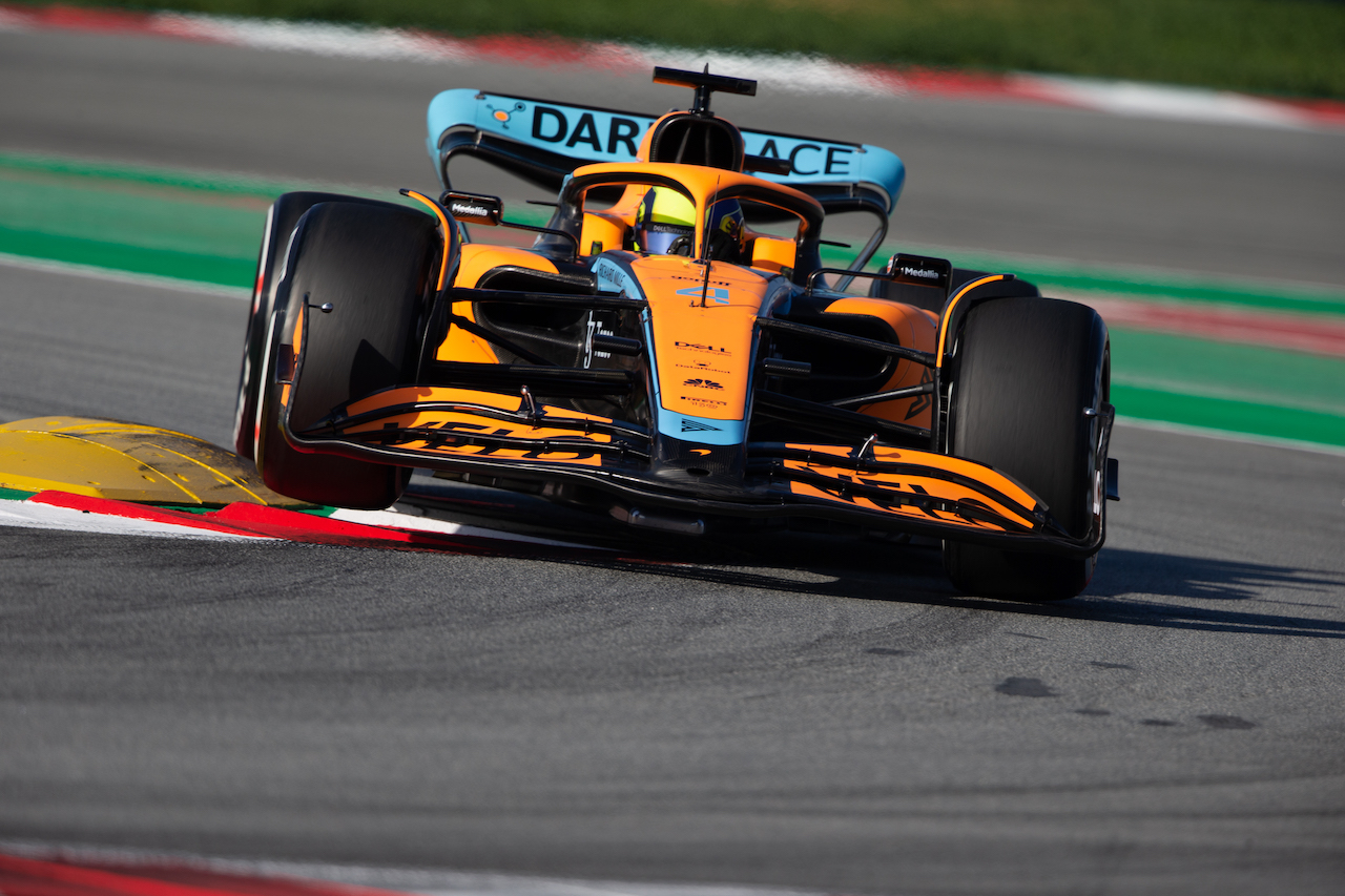 TEST BARCELLONA, Lando Norris (GBR) McLaren MCL36.
23.02.2022. Formula One Testing, Day One, Barcelona, Spain. Wednesday.
- www.xpbimages.com, EMail: requests@xpbimages.com © Copyright: Rew / XPB Images