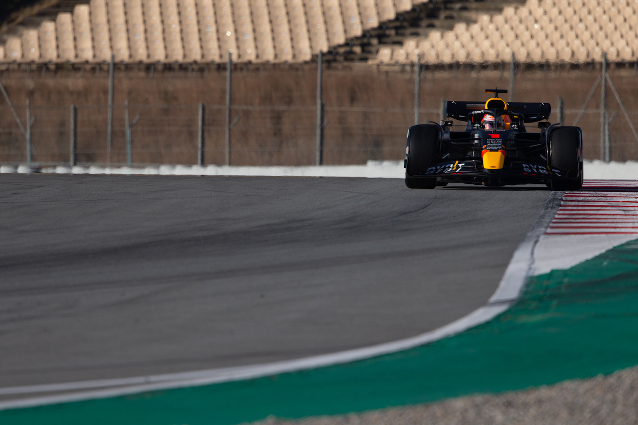 TEST BARCELLONA, Max Verstappen (NLD) Red Bull Racing RB18.
23.02.2022. Formula One Testing, Day One, Barcelona, Spain. Wednesday.
- www.xpbimages.com, EMail: requests@xpbimages.com © Copyright: Rew / XPB Images