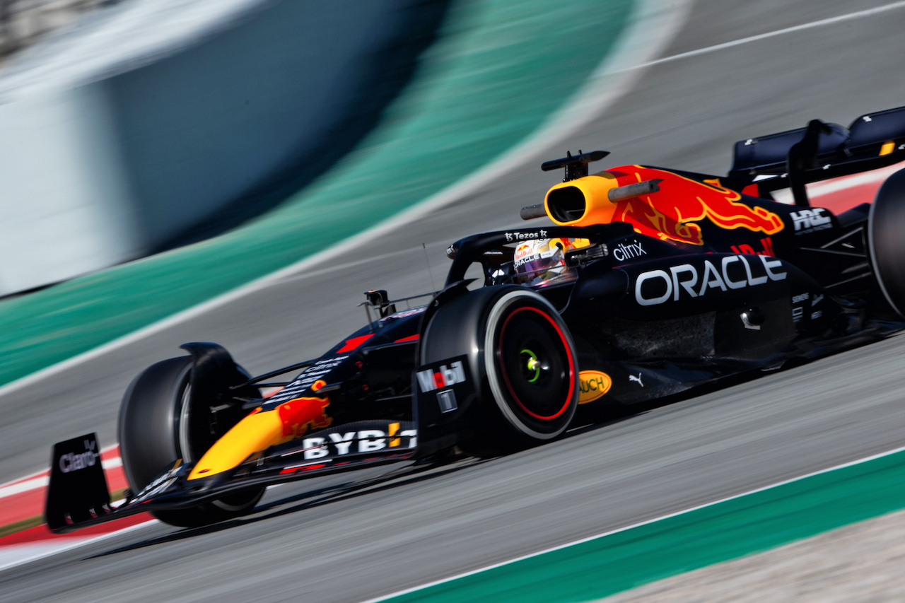 TEST BARCELLONA, Max Verstappen (NLD) Red Bull Racing RB18.
23.02.2022. Formula One Testing, Day One, Barcelona, Spain. Wednesday.
- www.xpbimages.com, EMail: requests@xpbimages.com © Copyright: Rew / XPB Images