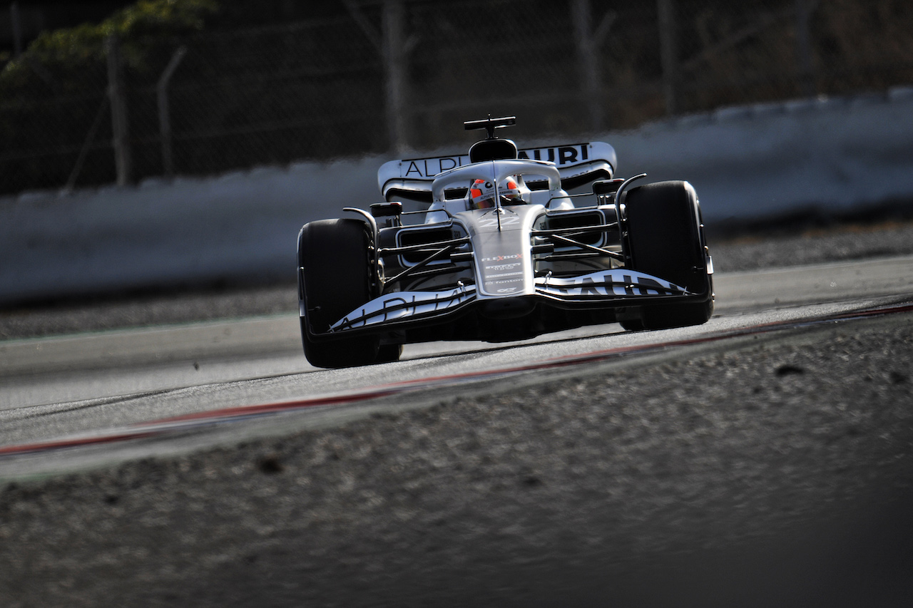 TEST BARCELLONA, Yuki Tsunoda (JPN) AlphaTauri AT03.
23.02.2022. Formula One Testing, Day One, Barcelona, Spain. Wednesday.
- www.xpbimages.com, EMail: requests@xpbimages.com © Copyright: Price / XPB Images