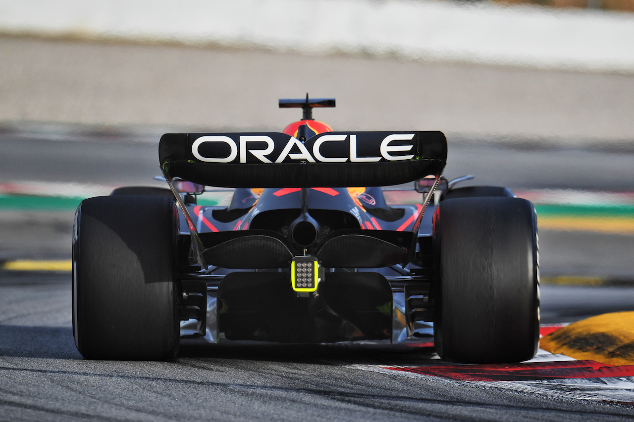 TEST BARCELLONA, Max Verstappen (NLD) Red Bull Racing RB18.
23.02.2022. Formula One Testing, Day One, Barcelona, Spain. Wednesday.
- www.xpbimages.com, EMail: requests@xpbimages.com © Copyright: Price / XPB Images