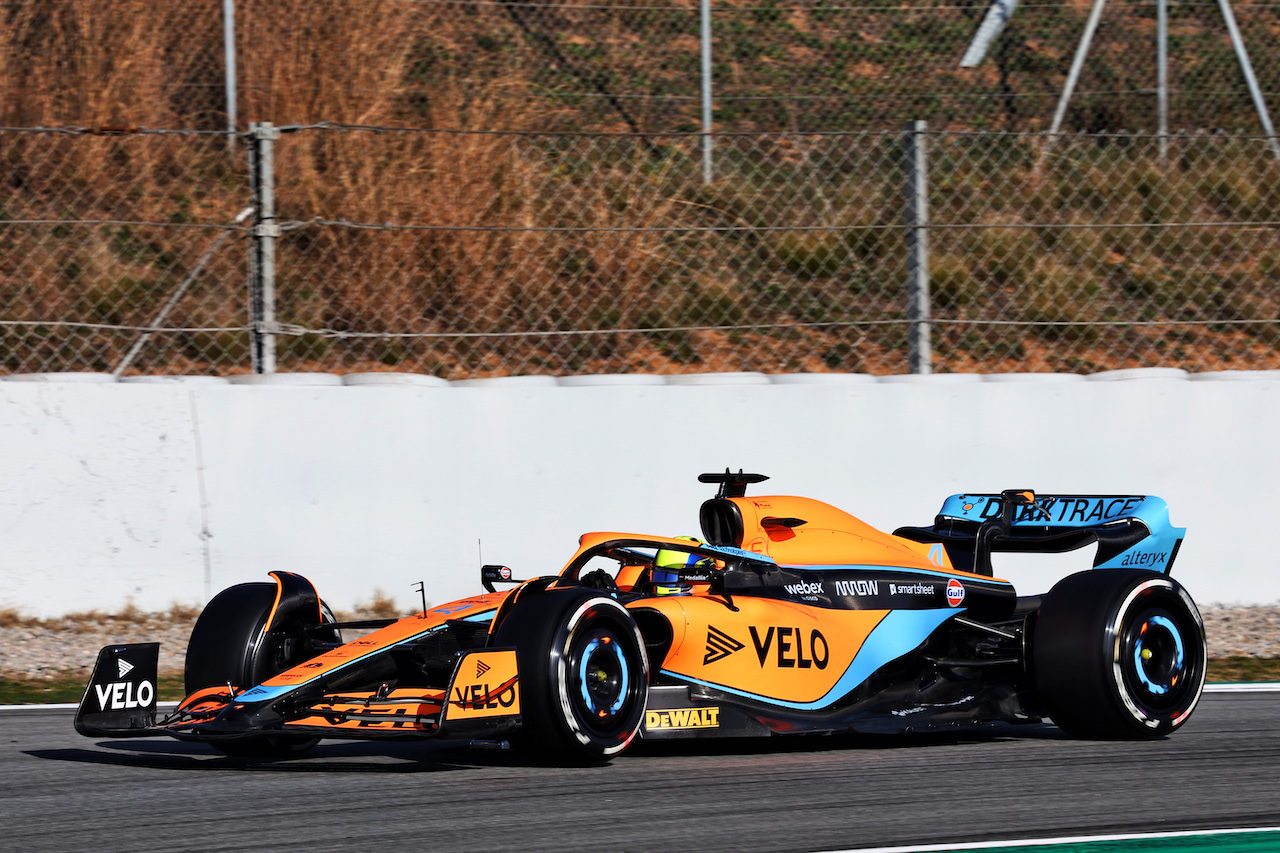 TEST BARCELLONA, Lando Norris (GBR) McLaren MCL36.
23.02.2022. Formula One Testing, Day One, Barcelona, Spain. Wednesday.
- www.xpbimages.com, EMail: requests@xpbimages.com © Copyright: Batchelor / XPB Images