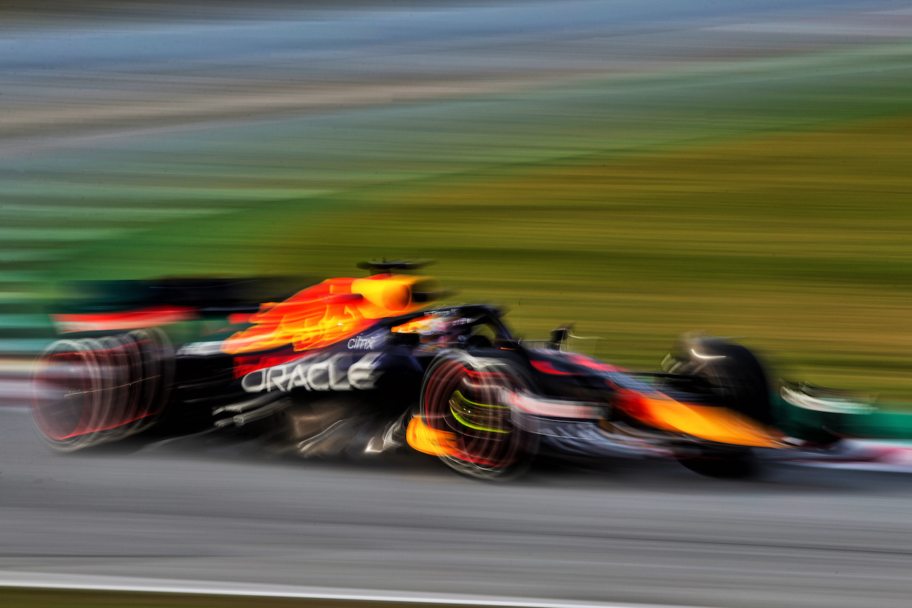 TEST BARCELLONA, Max Verstappen (NLD) Red Bull Racing RB18.
23.02.2022. Formula One Testing, Day One, Barcelona, Spain. Wednesday.
- www.xpbimages.com, EMail: requests@xpbimages.com © Copyright: Rew / XPB Images