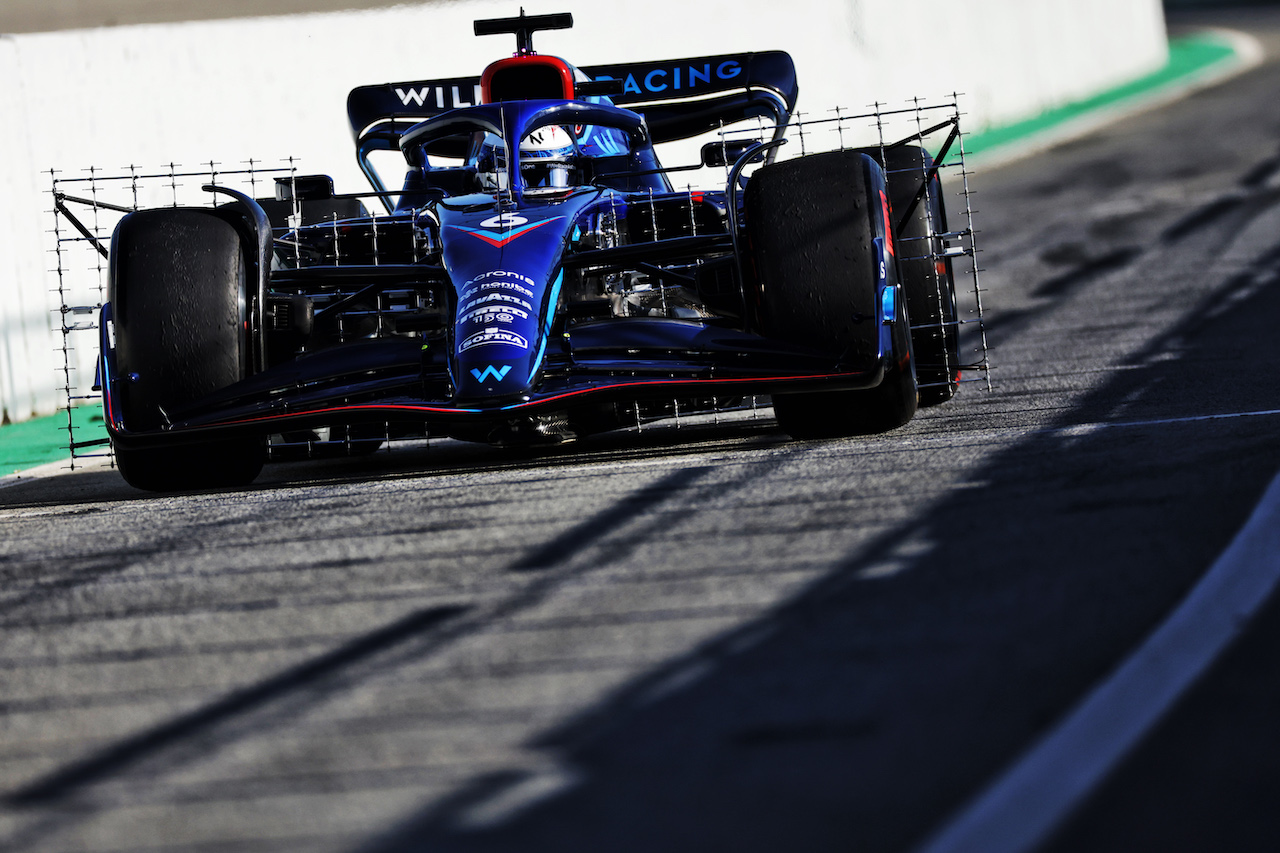 TEST BARCELLONA, Nicholas Latifi (CDN) Williams Racing FW44.
23.02.2022. Formula One Testing, Day One, Barcelona, Spain. Wednesday.
- www.xpbimages.com, EMail: requests@xpbimages.com © Copyright: Bearne / XPB Images
