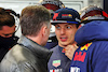 TEST BARCELLONA, (L to R): Christian Horner (GBR) Red Bull Racing Team Principal with Max Verstappen (NLD) Red Bull Racing.
23.02.2022. Formula One Testing, Day One, Barcelona, Spain. Wednesday.
- www.xpbimages.com, EMail: requests@xpbimages.com © Copyright: Batchelor / XPB Images