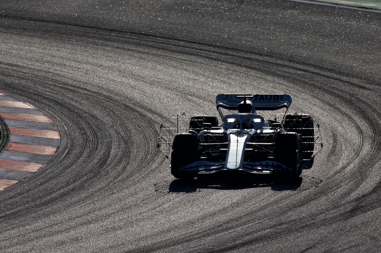TEST BARCELLONA, Pierre Gasly (FRA) AlphaTauri AT03.
24.02.2022. Formula One Testing, Day Two, Barcelona, Spain. Giovedi'.
- www.xpbimages.com, EMail: requests@xpbimages.com © Copyright: Rew / XPB Images