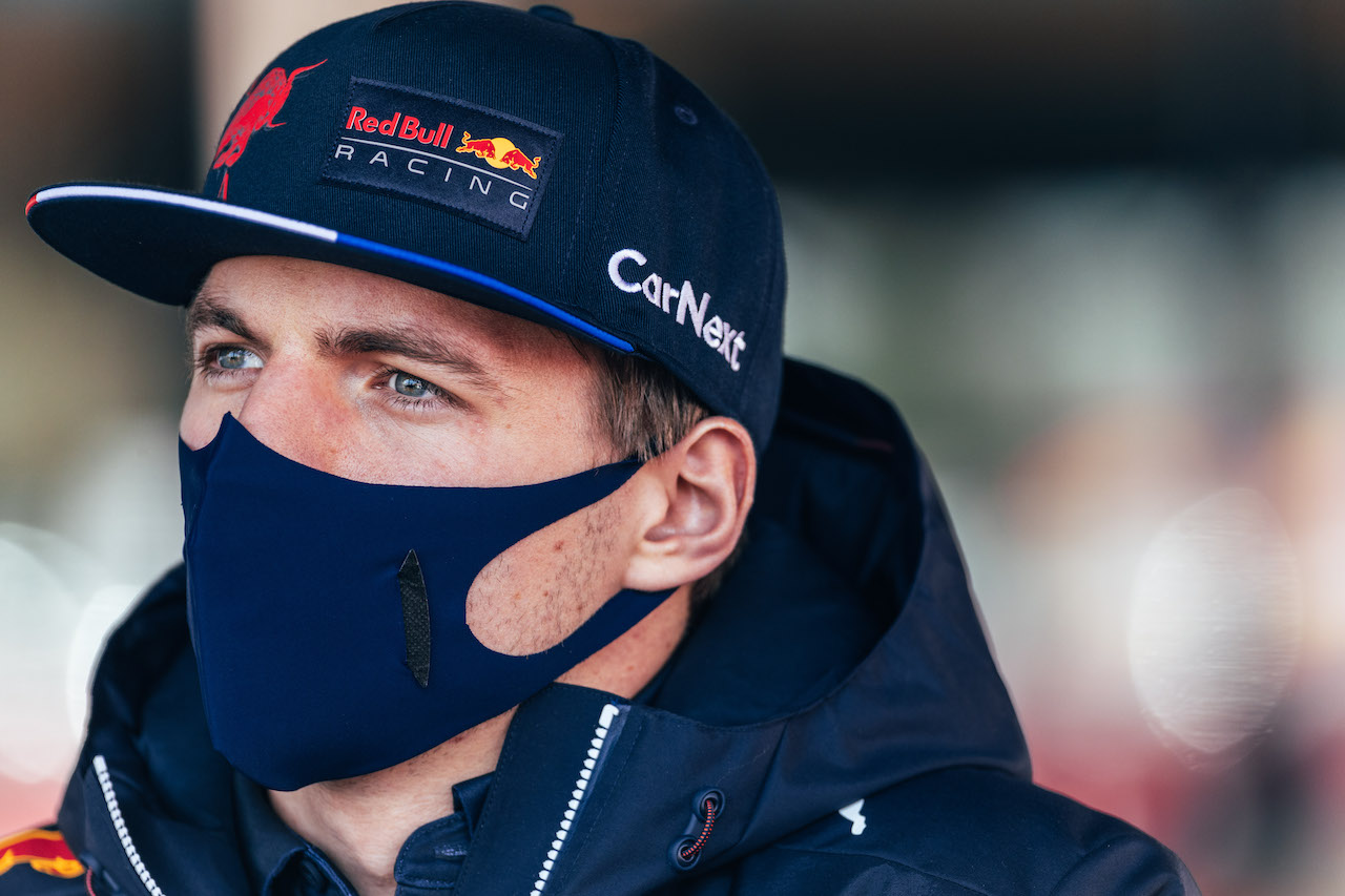 TEST BARCELLONA, Max Verstappen (NLD) Red Bull Racing.
24.02.2022. Formula One Testing, Day Two, Barcelona, Spain. Giovedi'.
- www.xpbimages.com, EMail: requests@xpbimages.com © Copyright: Bearne / XPB Images