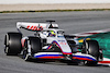 TEST BARCELLONA, Mick Schumacher (GER) Haas VF-22.
24.02.2022. Formula One Testing, Day Two, Barcelona, Spain. Giovedi'.
- www.xpbimages.com, EMail: requests@xpbimages.com © Copyright: Moy / XPB Images