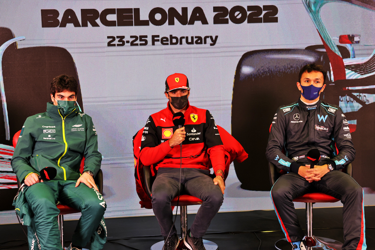 TEST BARCELLONA, (L to R): Valtteri Bottas (FIN) Mercedes AMG F1; Lance Stroll (CDN) Aston Martin F1 Team; Carlos Sainz Jr (ESP) Ferrari; Alexander Albon (THA) Williams Racing; e Mick Schumacher (GER) Haas F1 Team, in the FIA Press Conference.
25.02.2022. Formula One Testing, Day Three, Barcelona, Spain. Venerdi'.
- www.xpbimages.com, EMail: requests@xpbimages.com © Copyright: Bearne / XPB Images