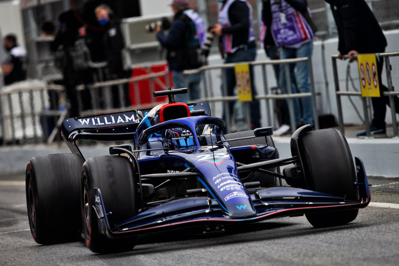 TEST BARCELLONA, Alexander Albon (THA) Williams Racing FW44.
25.02.2022. Formula One Testing, Day Three, Barcelona, Spain. Venerdi'.
- www.xpbimages.com, EMail: requests@xpbimages.com © Copyright: Rew / XPB Images