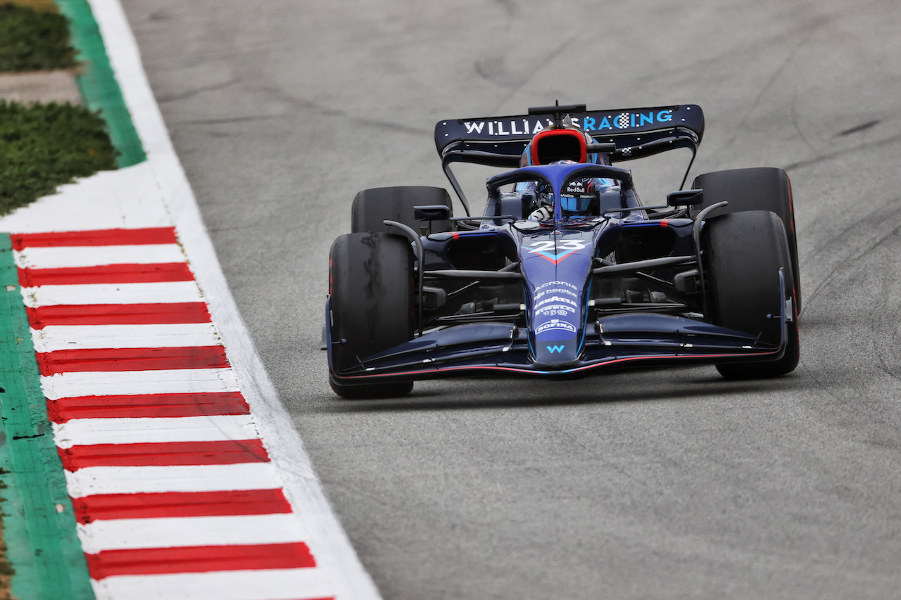 TEST BARCELLONA, Alexander Albon (THA) Williams Racing FW44.
25.02.2022. Formula One Testing, Day Three, Barcelona, Spain. Venerdi'.
- www.xpbimages.com, EMail: requests@xpbimages.com © Copyright: Price / XPB Images