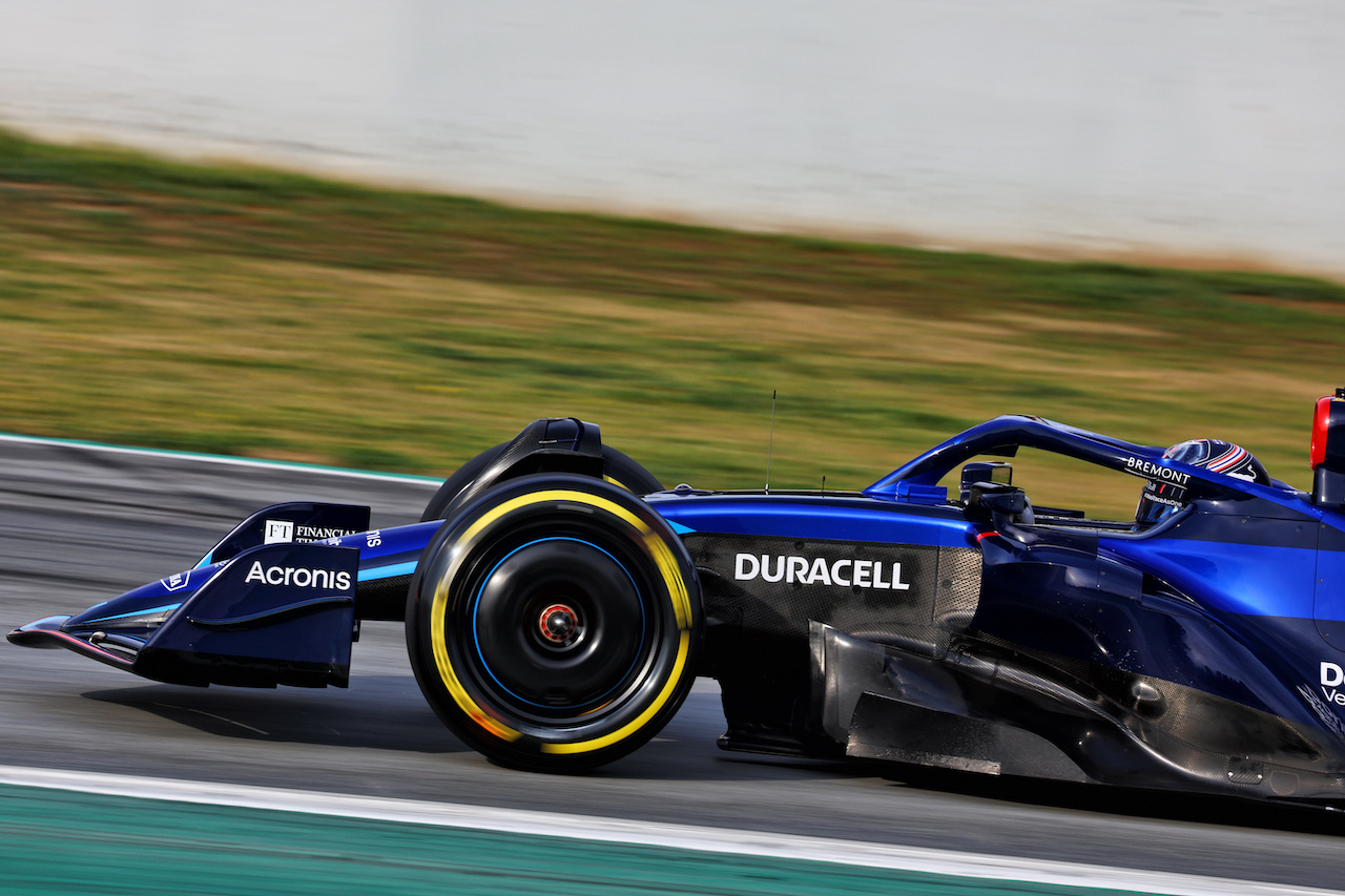TEST BARCELLONA, Alexander Albon (THA) Williams Racing FW44.
25.02.2022. Formula One Testing, Day Three, Barcelona, Spain. Venerdi'.
- www.xpbimages.com, EMail: requests@xpbimages.com © Copyright: Batchelor / XPB Images