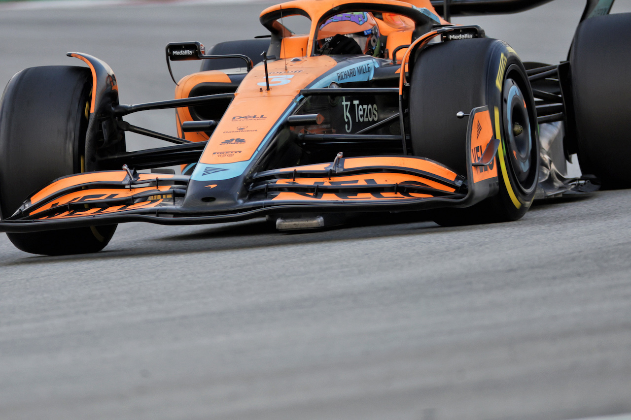 TEST BARCELLONA, Daniel Ricciardo (AUS) McLaren MCL36 - front wing e floor.
25.02.2022. Formula One Testing, Day Three, Barcelona, Spain. Venerdi'.
- www.xpbimages.com, EMail: requests@xpbimages.com © Copyright: Bearne / XPB Images