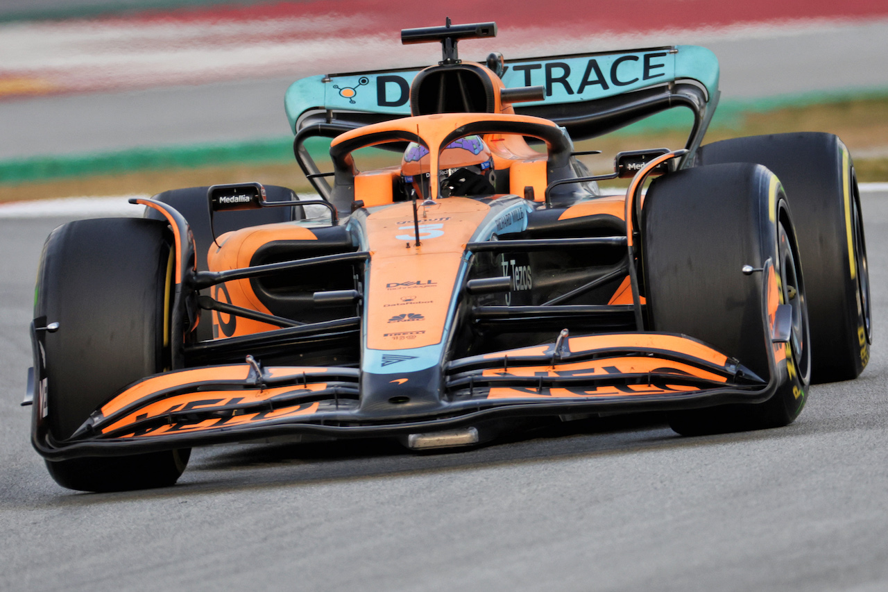 TEST BARCELLONA, Daniel Ricciardo (AUS) McLaren MCL36 - front wing e floor.
25.02.2022. Formula One Testing, Day Three, Barcelona, Spain. Venerdi'.
- www.xpbimages.com, EMail: requests@xpbimages.com © Copyright: Bearne / XPB Images