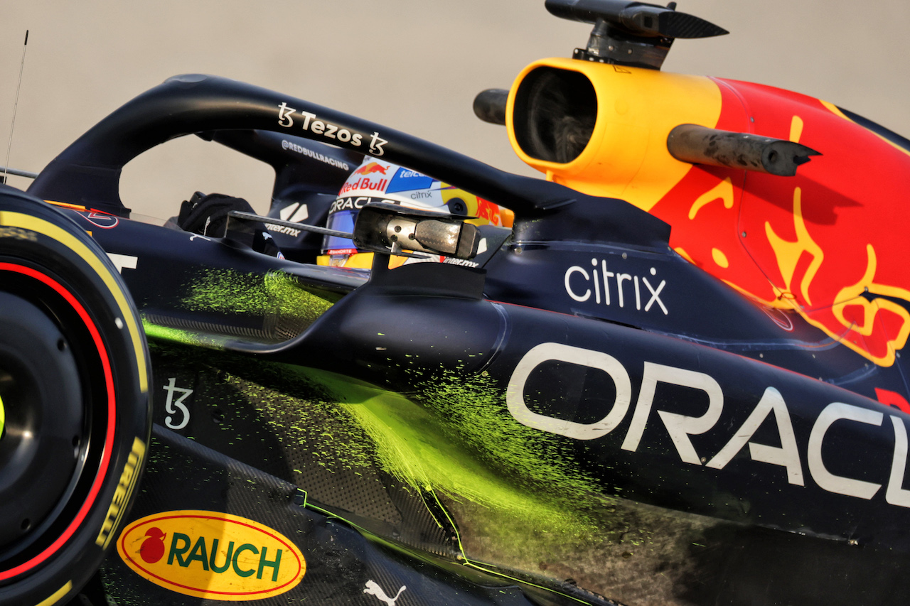 TEST BARCELLONA, Sergio Perez (MEX) Red Bull Racing RB18 - flow-vis paint.
25.02.2022. Formula One Testing, Day Three, Barcelona, Spain. Venerdi'.
- www.xpbimages.com, EMail: requests@xpbimages.com © Copyright: Bearne / XPB Images
