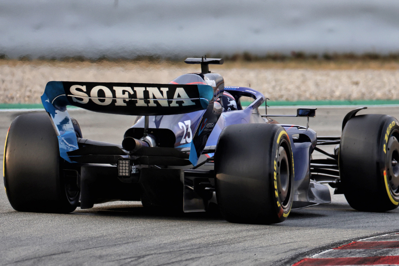 TEST BARCELLONA, Alexander Albon (THA) Williams Racing FW44.
25.02.2022. Formula One Testing, Day Three, Barcelona, Spain. Venerdi'.
- www.xpbimages.com, EMail: requests@xpbimages.com © Copyright: Bearne / XPB Images