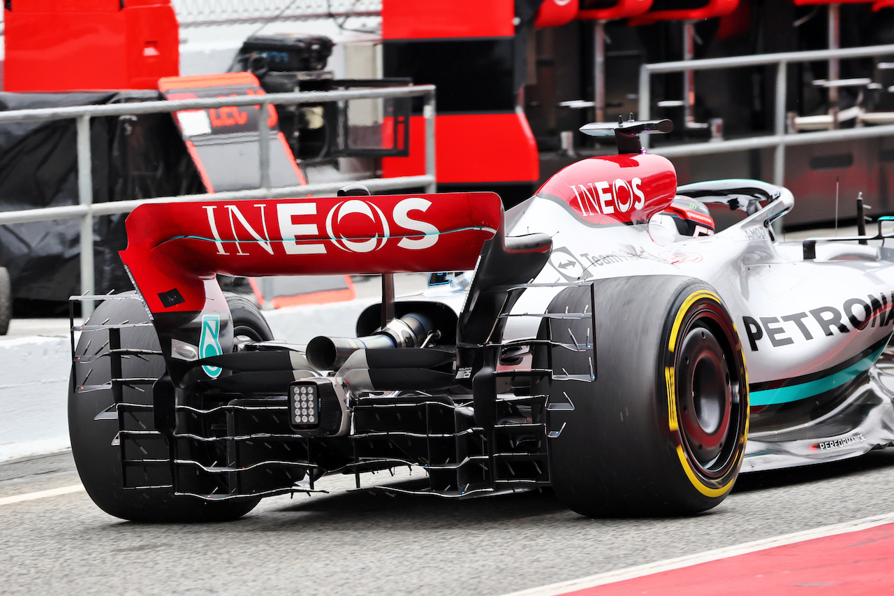 TEST BARCELLONA, George Russell (GBR) Mercedes AMG F1 W13 - sensor equipment on rear wing.
25.02.2022. Formula One Testing, Day Three, Barcelona, Spain. Venerdi'.
- www.xpbimages.com, EMail: requests@xpbimages.com © Copyright: Batchelor / XPB Images