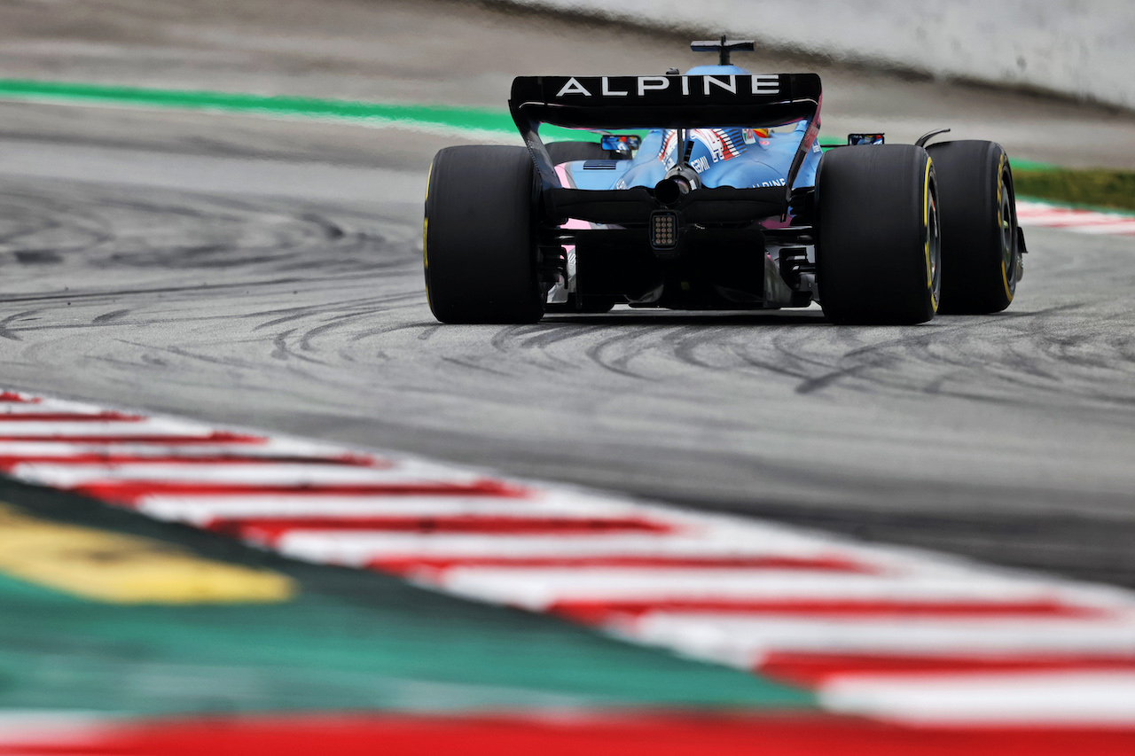 TEST BARCELLONA, Fernando Alonso (ESP) Alpine F1 Team A522.
25.02.2022. Formula One Testing, Day Three, Barcelona, Spain. Venerdi'.
- www.xpbimages.com, EMail: requests@xpbimages.com © Copyright: Moy / XPB Images