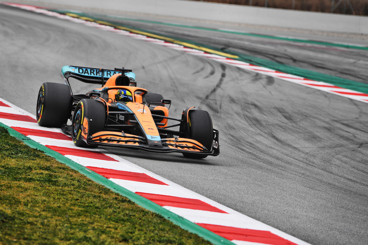 TEST BARCELLONA, Lando Norris (GBR) McLaren MCL36.
25.02.2022. Formula One Testing, Day Three, Barcelona, Spain. Venerdi'.
- www.xpbimages.com, EMail: requests@xpbimages.com © Copyright: Price / XPB Images