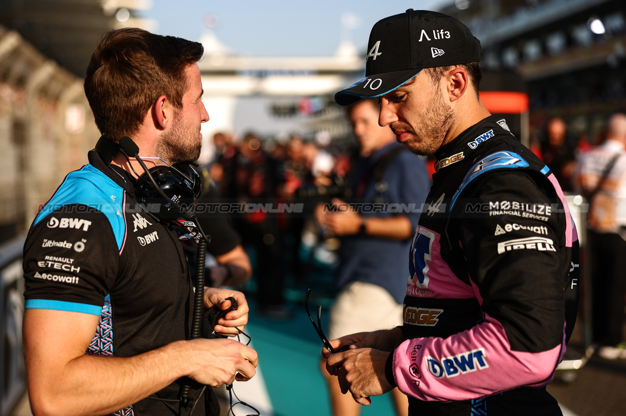 GP ABU DHABI, Pierre Gasly (FRA), Alpine F1 Team 
26.11.2023. Formula 1 World Championship, Rd 23, Abu Dhabi Grand Prix, Yas Marina Circuit, Abu Dhabi, Gara Day.
- www.xpbimages.com, EMail: requests@xpbimages.com © Copyright: Charniaux / XPB Images