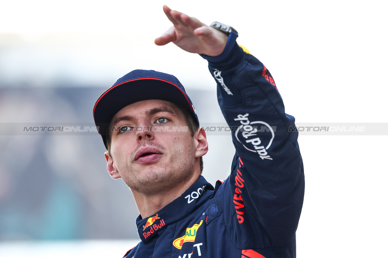 GP ABU DHABI, Max Verstappen (NLD), Red Bull Racing 
26.11.2023. Formula 1 World Championship, Rd 23, Abu Dhabi Grand Prix, Yas Marina Circuit, Abu Dhabi, Gara Day.
- www.xpbimages.com, EMail: requests@xpbimages.com © Copyright: Charniaux / XPB Images