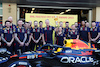 GP ABU DHABI, Jonathan Wheatley (GBR) Red Bull Racing Team Manager e team with the DHL Fastest Pit Stop Award.
26.11.2023. Formula 1 World Championship, Rd 23, Abu Dhabi Grand Prix, Yas Marina Circuit, Abu Dhabi, Gara Day.
- www.xpbimages.com, EMail: requests@xpbimages.com © Copyright: Batchelor / XPB Images