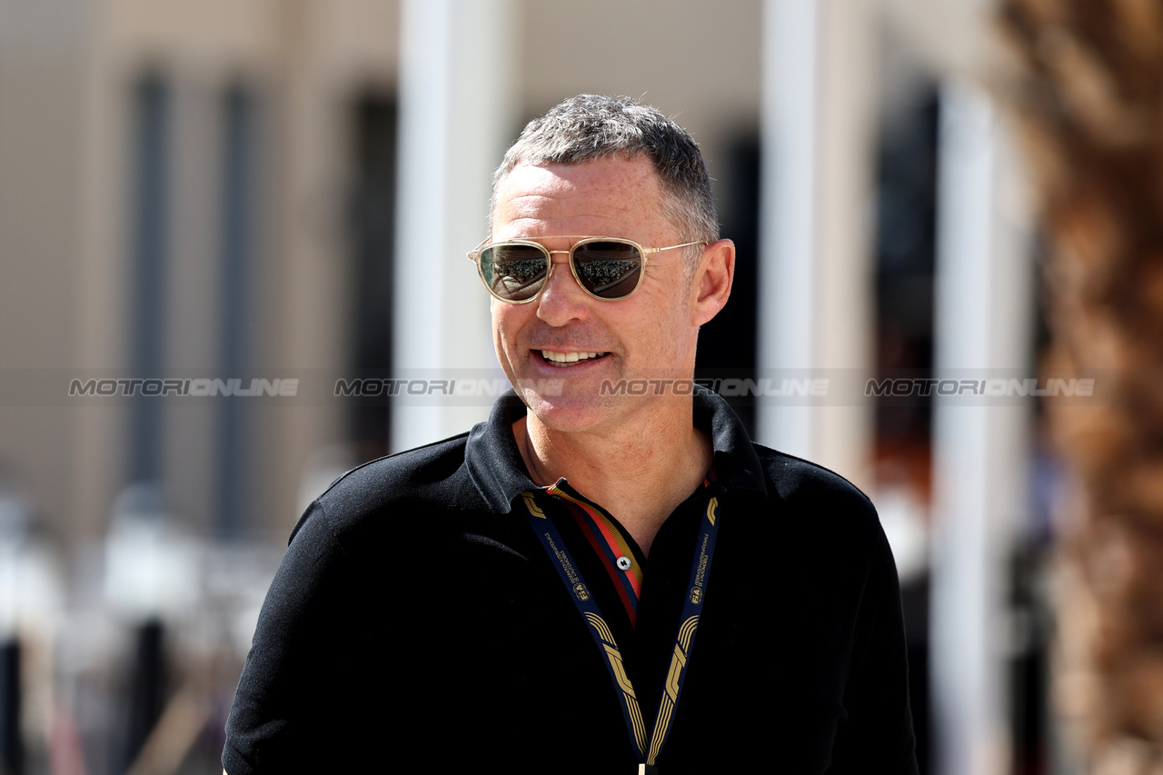 GP ABU DHABI, Tom Kristensen (DEN) FIA Drivers' Commission President.

23.11.2023. Formula 1 World Championship, Rd 23, Abu Dhabi Grand Prix, Yas Marina Circuit, Abu Dhabi, Preparation Day.

- www.xpbimages.com, EMail: requests@xpbimages.com © Copyright: Moy / XPB Images