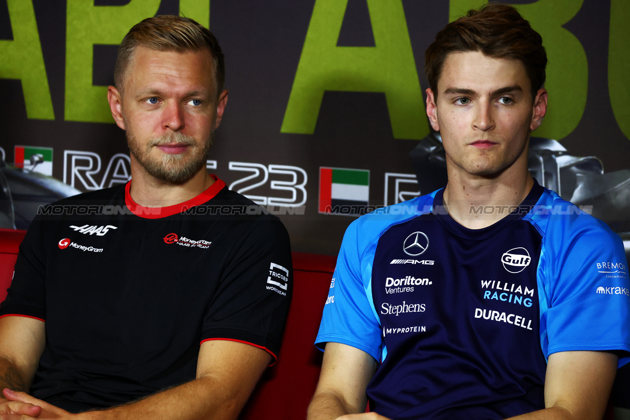 GP ABU DHABI, (L to R): Kevin Magnussen (DEN) Haas F1 Team e Logan Sargeant (USA) Williams Racing in the FIA Press Conference.

23.11.2023. Formula 1 World Championship, Rd 23, Abu Dhabi Grand Prix, Yas Marina Circuit, Abu Dhabi, Preparation Day.

- www.xpbimages.com, EMail: requests@xpbimages.com © Copyright: Batchelor / XPB Images