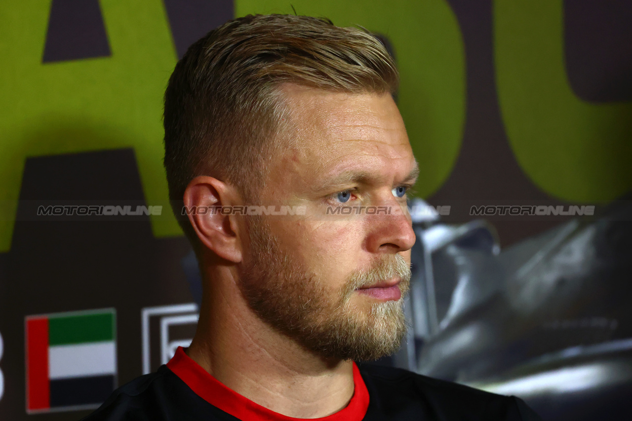 GP ABU DHABI, Kevin Magnussen (DEN) Haas F1 Team in the FIA Press Conference.

23.11.2023. Formula 1 World Championship, Rd 23, Abu Dhabi Grand Prix, Yas Marina Circuit, Abu Dhabi, Preparation Day.

- www.xpbimages.com, EMail: requests@xpbimages.com © Copyright: Batchelor / XPB Images