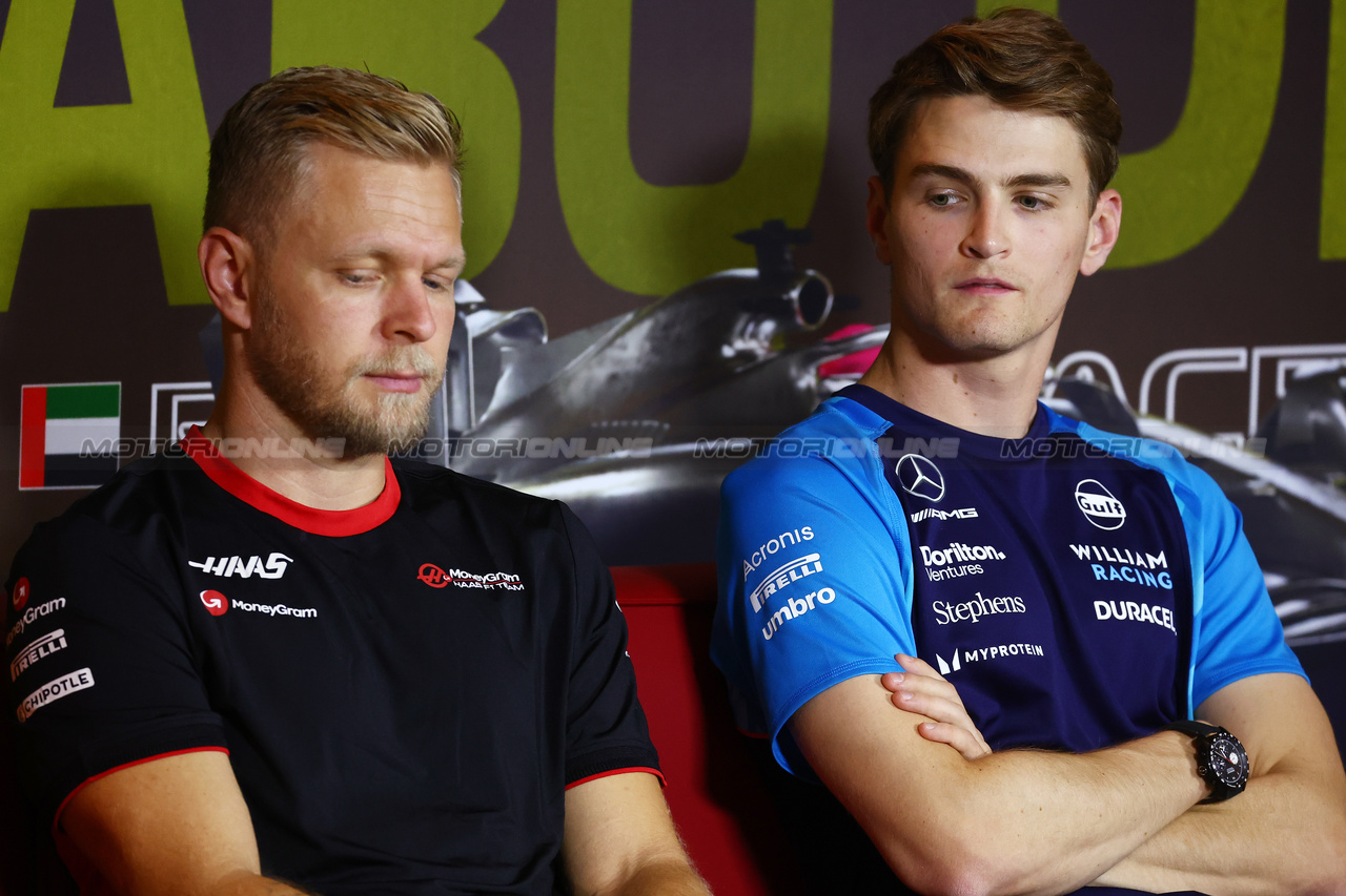 GP ABU DHABI, (L to R): Kevin Magnussen (DEN) Haas F1 Team e Logan Sargeant (USA) Williams Racing in the FIA Press Conference.

23.11.2023. Formula 1 World Championship, Rd 23, Abu Dhabi Grand Prix, Yas Marina Circuit, Abu Dhabi, Preparation Day.

- www.xpbimages.com, EMail: requests@xpbimages.com © Copyright: Batchelor / XPB Images