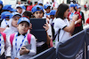GP ABU DHABI, Circuit Atmosfera - young fans in the pits.
23.11.2023. Formula 1 World Championship, Rd 23, Abu Dhabi Grand Prix, Yas Marina Circuit, Abu Dhabi, Preparation Day.
- www.xpbimages.com, EMail: requests@xpbimages.com © Copyright: Moy / XPB Images