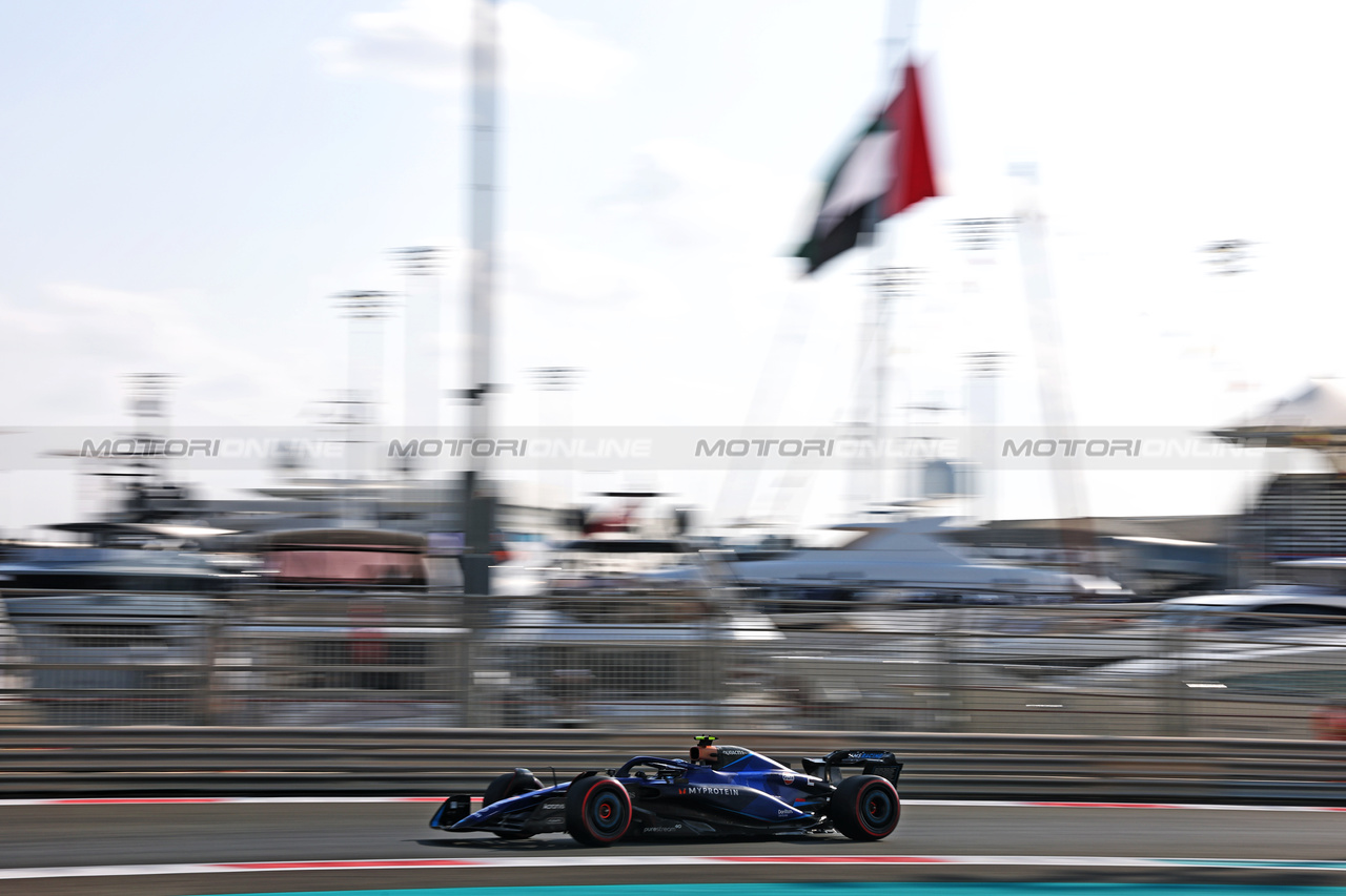 GP ABU DHABI, Logan Sargeant (USA) Williams Racing FW45.

25.11.2023. Formula 1 World Championship, Rd 23, Abu Dhabi Grand Prix, Yas Marina Circuit, Abu Dhabi, Qualifiche Day.

- www.xpbimages.com, EMail: requests@xpbimages.com © Copyright: Moy / XPB Images