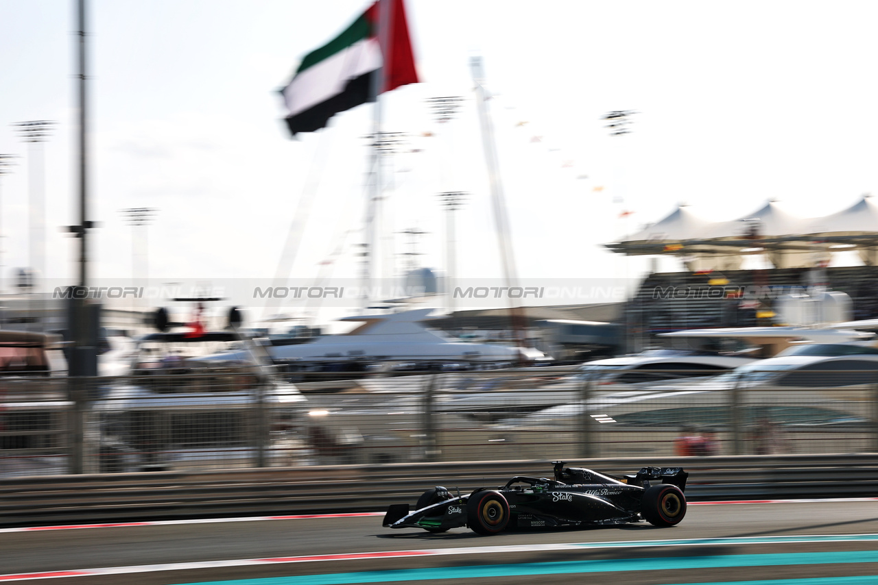 GP ABU DHABI, Valtteri Bottas (FIN) Alfa Romeo F1 Team C43.

25.11.2023. Formula 1 World Championship, Rd 23, Abu Dhabi Grand Prix, Yas Marina Circuit, Abu Dhabi, Qualifiche Day.

- www.xpbimages.com, EMail: requests@xpbimages.com © Copyright: Moy / XPB Images
