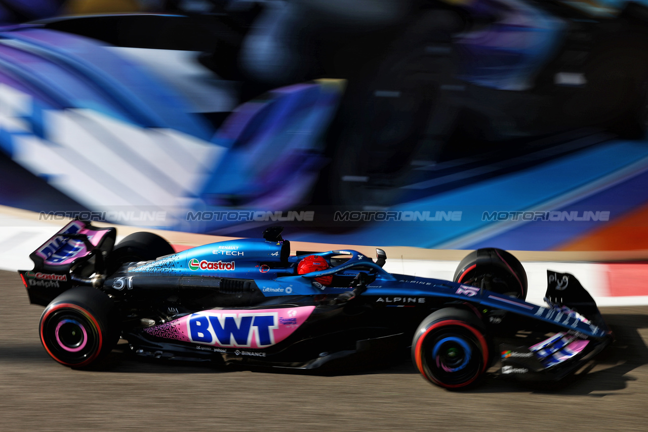 GP ABU DHABI, Esteban Ocon (FRA) Alpine F1 Team A523.

25.11.2023. Formula 1 World Championship, Rd 23, Abu Dhabi Grand Prix, Yas Marina Circuit, Abu Dhabi, Qualifiche Day.

- www.xpbimages.com, EMail: requests@xpbimages.com © Copyright: Batchelor / XPB Images