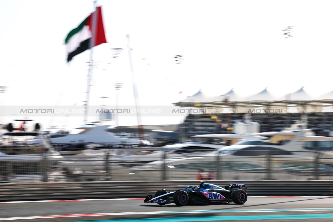 GP ABU DHABI, Pierre Gasly (FRA) Alpine F1 Team A523.

25.11.2023. Formula 1 World Championship, Rd 23, Abu Dhabi Grand Prix, Yas Marina Circuit, Abu Dhabi, Qualifiche Day.

- www.xpbimages.com, EMail: requests@xpbimages.com © Copyright: Moy / XPB Images