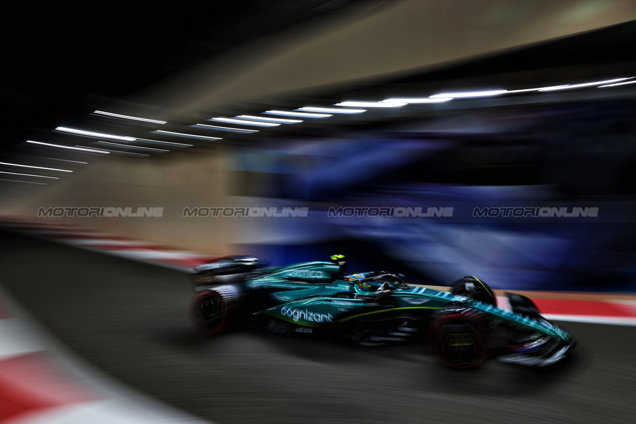 GP ABU DHABI, Fernando Alonso (ESP) Aston Martin F1 Team AMR23.

25.11.2023. Formula 1 World Championship, Rd 23, Abu Dhabi Grand Prix, Yas Marina Circuit, Abu Dhabi, Qualifiche Day.

 - www.xpbimages.com, EMail: requests@xpbimages.com © Copyright: Coates / XPB Images